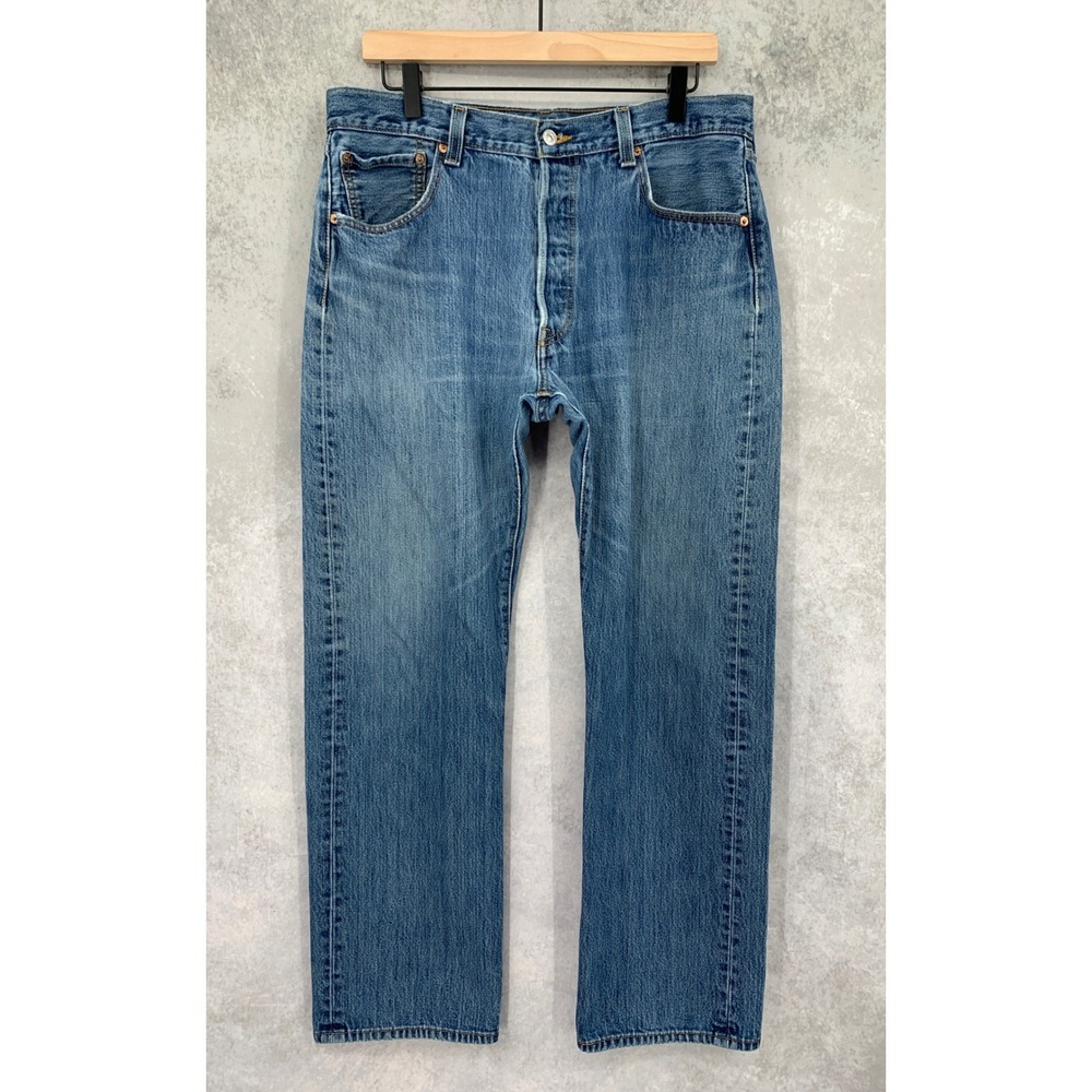 Vintage Levis 501 Jeans Mens 36x32 Blue Straight Leg Denim Button Fly Distressed